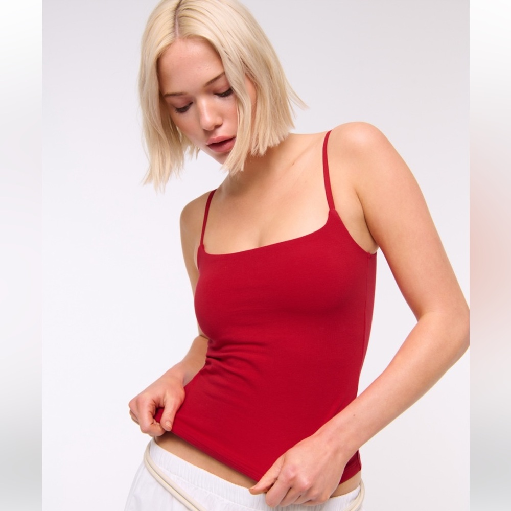 NWT SOLD OUT Abercrombie Bra Free 90’s Cami size M